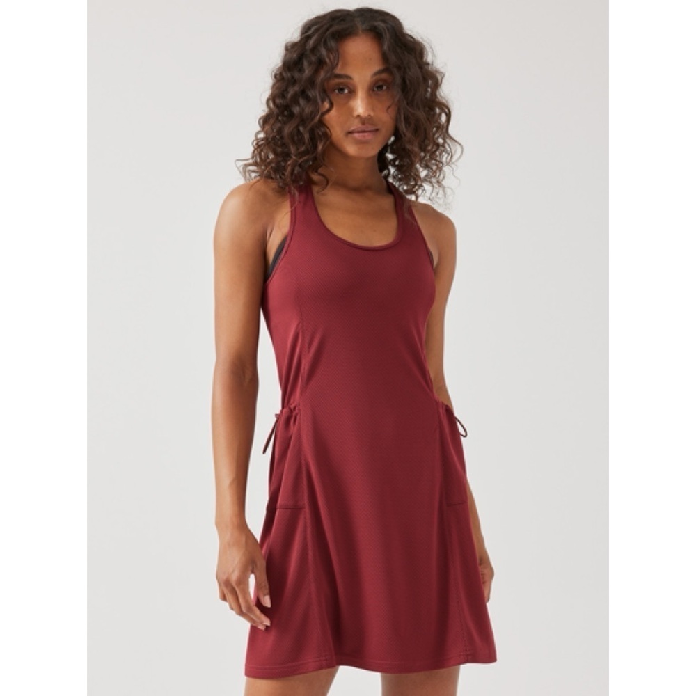 Outdoor Voices Recmesh Dress in Boysenberry